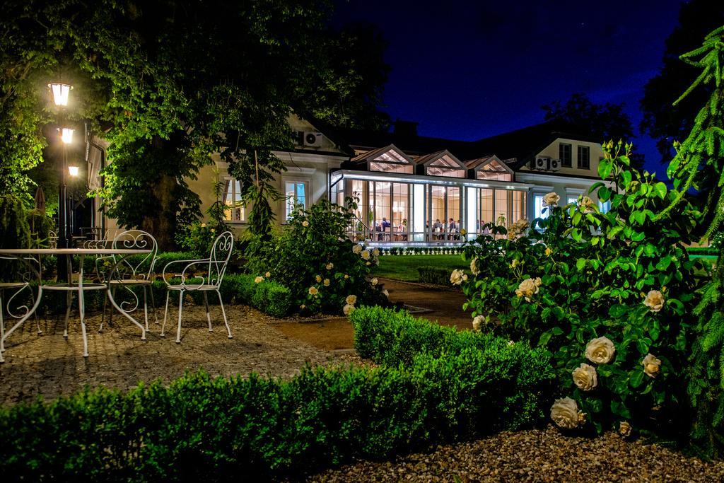 Hotel&Spa Dwor Droblin Lesna Podlaska ภายนอก รูปภาพ